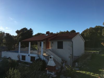 Charming Holiday House with Pool and Beautiful Views in Brac Island