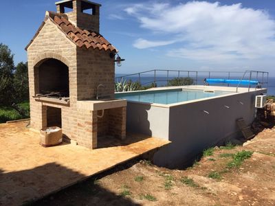 Charming Authentic Holiday House with Sea View and Pool Island Vis