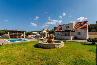 Lovely Beachfront Holiday House in Supetar Island Brac