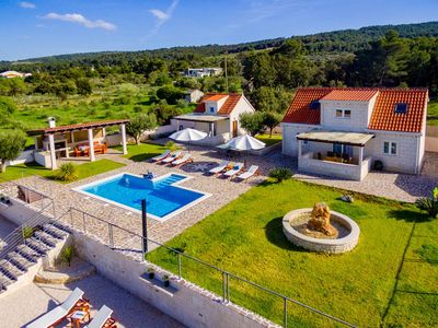 Lovely Beachfront Holiday House in Supetar Island Brac