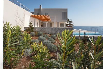 Modern Seafront 5 Bedroom Villa with Infinity Pool and Private Beach Island Vis