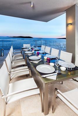 Modern Seafront 5 Bedroom Villa with Infinity Pool and Private Beach Island Vis