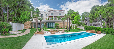 Exclusive Beachfront Luxurious Property in Ciovo near Trogir