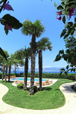 Exclusive Beachfront Luxurious Property in Ciovo near Trogir