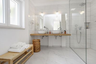 Luxury Seafront Family Villa with Private Pool, Tennis Court and Boat Mooring
