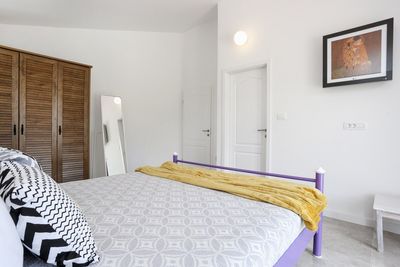 Luxury Seafront Family Villa with Private Pool, Tennis Court and Boat Mooring