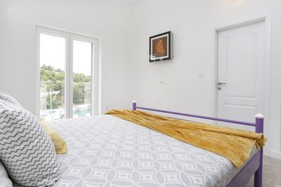 Luxury Seafront Family Villa with Private Pool, Tennis Court and Boat Mooring