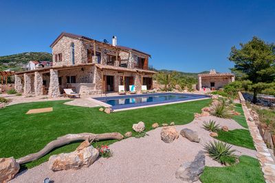 Superior Villa Hvar with Pool in Great Location in Hvar
