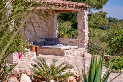 Superior Villa Hvar with Pool in Great Location in Hvar