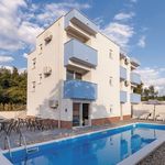 Large 8 Bedroom Holiday House with Pool near Split