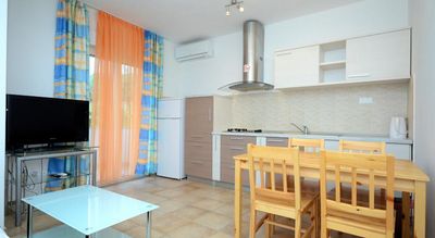 Large 8 Bedroom Holiday House with Pool near Split