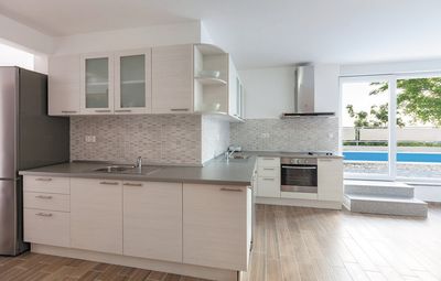 Large 8 Bedroom Holiday House with Pool near Split
