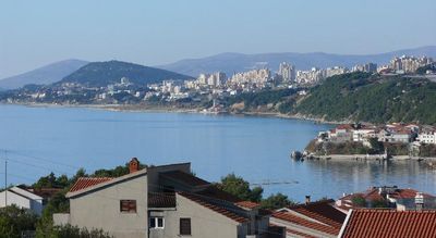 Large 8 Bedroom Holiday House with Pool near Split