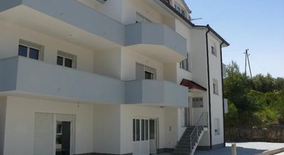 Large 8 Bedroom Holiday House with Pool near Split