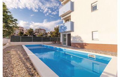 Large 8 Bedroom Holiday House with Pool near Split
