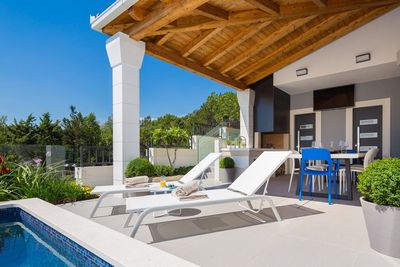 Amazing Luxury Sea View Villa with Pool in Ciovo