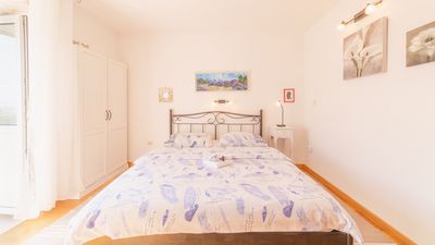 Stone Villa with Pool in Sumartin Island Brac