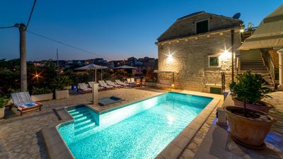 Stone Villa with Pool in Sumartin Island Brac