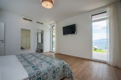 Amazing Seafront Villa with Pool in Sutivan Island Brac