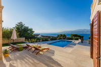 Luxury Sea View Stone Brac Villa with Pool and Jacuzzi near Beach