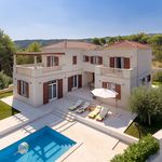 Luxury Sea View Stone Brac Villa with Pool and Jacuzzi near Beach