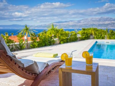 Luxury Sea View Stone Brac Villa with Pool and Jacuzzi near Beach