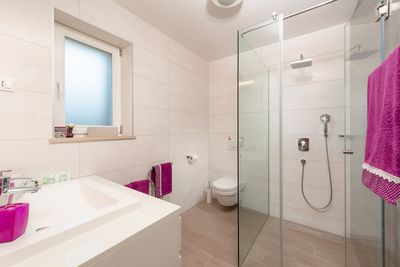 Luxury Sea View Stone Brac Villa with Pool and Jacuzzi near Beach