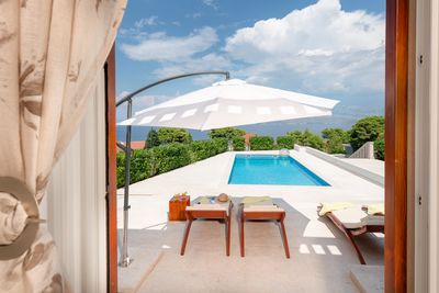 Luxury Sea View Stone Brac Villa with Pool and Jacuzzi near Beach