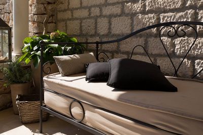 Adorable Beachfront Villa with Outdoor Jacuzzi near Milna in Brac Island