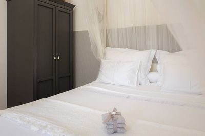 Adorable Beachfront Villa with Outdoor Jacuzzi near Milna in Brac Island