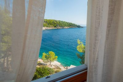 Adorable Beachfront Villa with Outdoor Jacuzzi near Milna in Brac Island