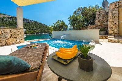 Beautiful Holiday House with Private Pool and Beach in Dubrovnik Region