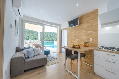 Beautiful Holiday House with Private Pool and Beach in Dubrovnik Region