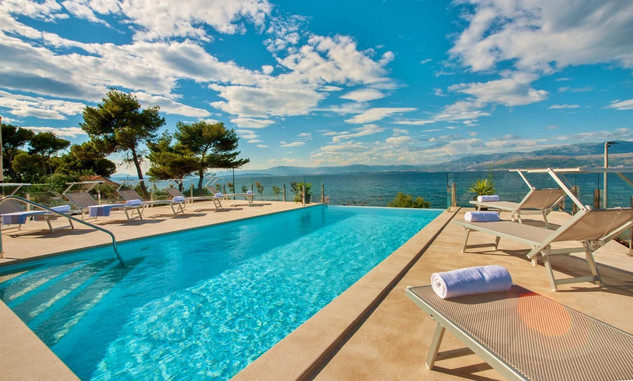 Amazing Seafront Villa with Pool in Sutivan Island Brac