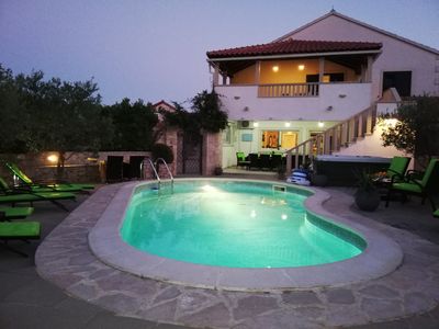 Island Brac Large Holiday House with Pool and Facilities for Children