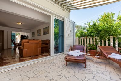 Holiday Home with Pool and Large Terrace near Rogoznica