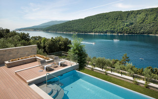 Luxurious Seafront 5 bedroom Villa in Istra Croatia