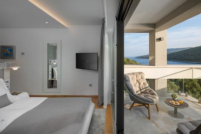 Luxurious Seafront 5 bedroom Villa in Istra Croatia