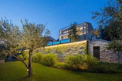 Luxurious Seafront 5 bedroom Villa in Istra Croatia