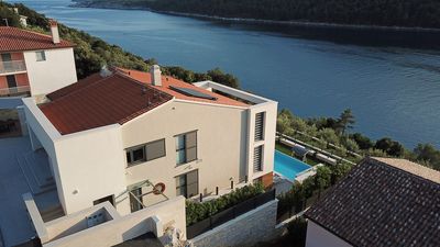 Luxurious Seafront 5 bedroom Villa in Istra Croatia