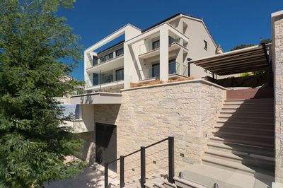 Luxurious Seafront 5 bedroom Villa in Istra Croatia