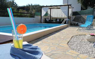 Holiday House with Pool for 10 Guests in Razanj; Rogoznica Riviera