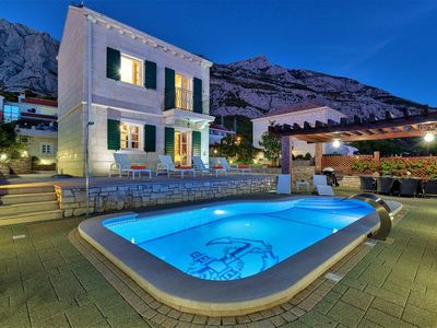 Luxuriously Equipped Villa with Private Heated Pool Makarska