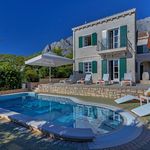 Luxuriously Equipped Villa with Private Heated Pool Makarska
