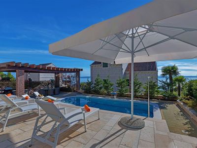 Luxuriously Equipped Villa with Private Heated Pool Makarska