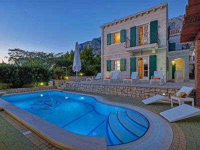Luxuriously Equipped Villa with Private Heated Pool Makarska