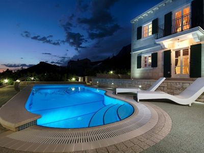 Luxuriously Equipped Villa with Private Heated Pool Makarska