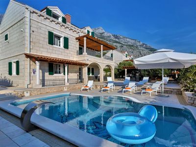 Luxury Villa with Heated Pool and Sea View Terrace Makarska