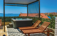Large Ciovo Villa with Pool and Jacuzzi near Trogir