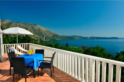 Astonishing Luxury Villa with Heated Swimming Pool in Soline near Dubrovnik